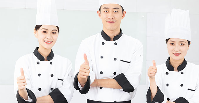 坚持“小锅现炒”